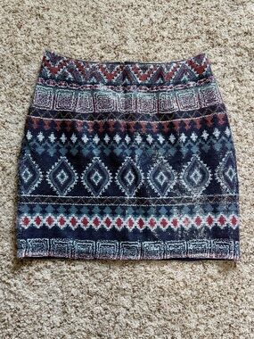 ONLY Women’s Geometric Jacquard Aztec Print Sequined Mini Skirt. Size 36. NWOT!
